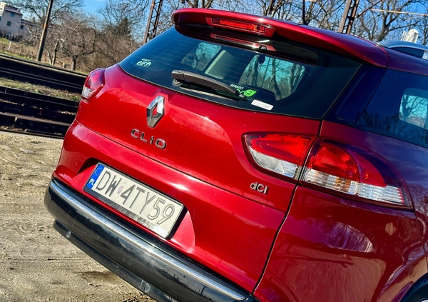Renault Clio cena 30800 przebieg: 130000, rok produkcji 2017 z Wrocław małe 667